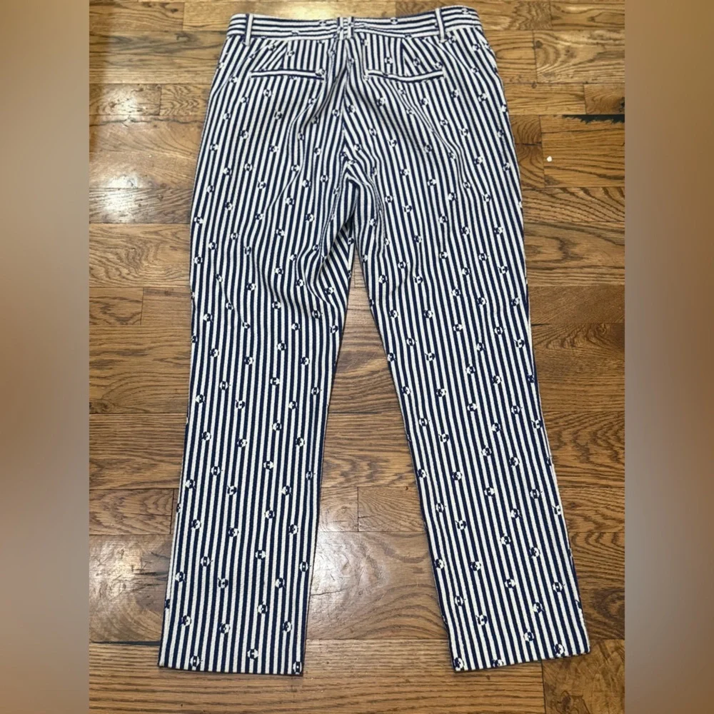 Anthropologie. Essential Slim Trouser. Blue & White Striped Floral. Size 8.